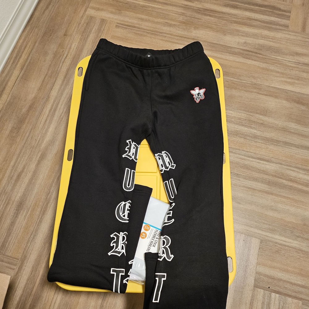 Hasta Muerte Men's Black Graphic Sweatpants With Money Angel
